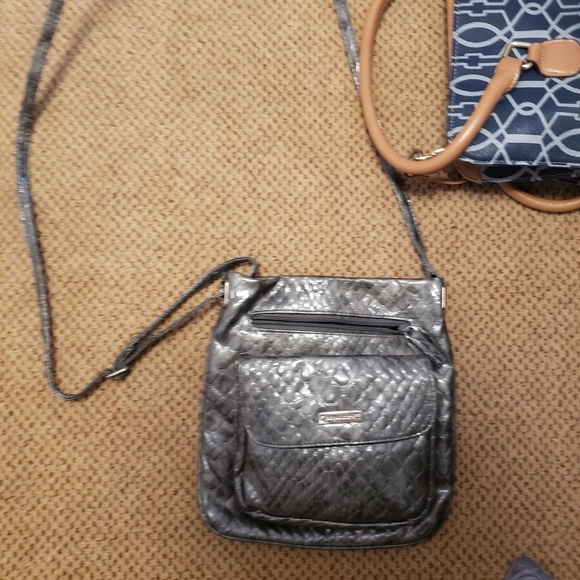 Purse - Picture 3 of 3